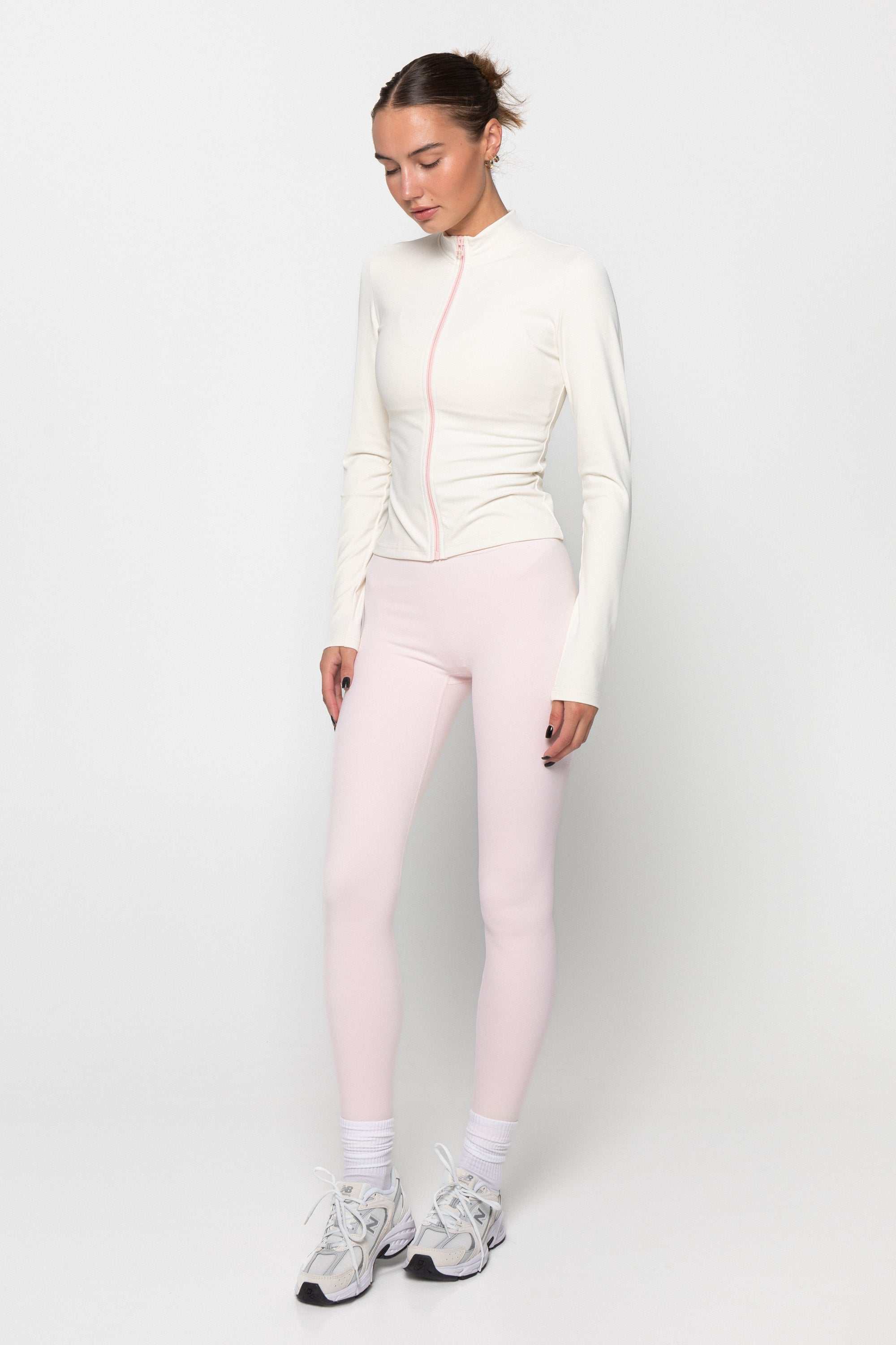 SOFT PINK
