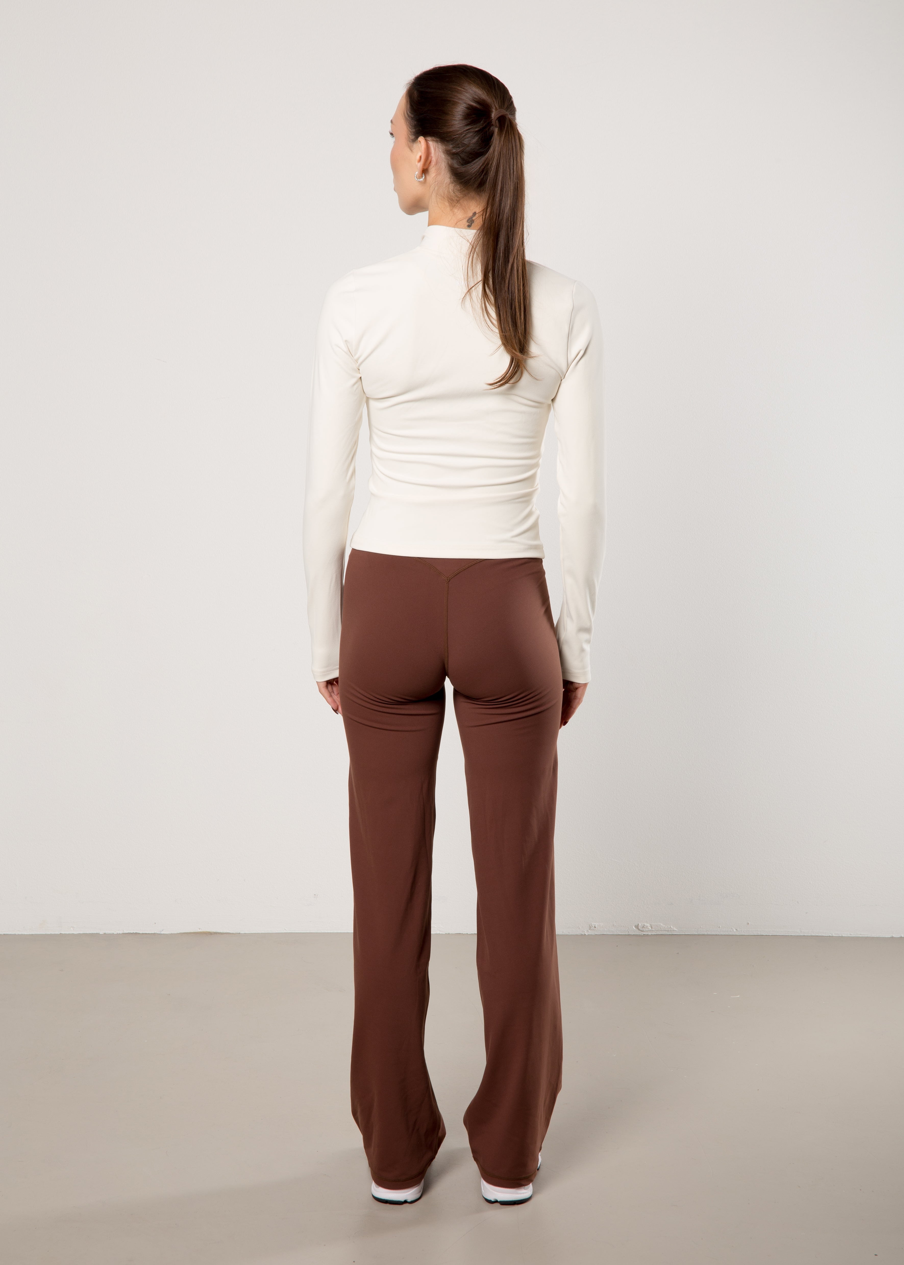 straight leg pants - chocolate