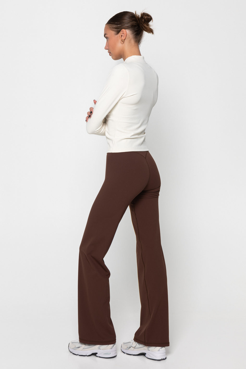 STRAIGHT LEG PANTS - CHOCOLATE